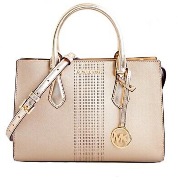 Mystery box with FREE New  Michael Kors bag - Picture 2 of 4